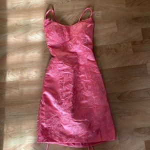Tie back short pink homecoming dress